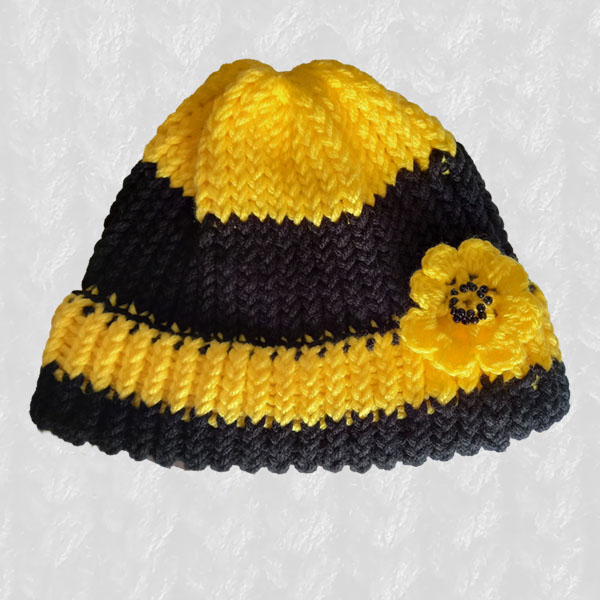 Beanie Large: The Queen