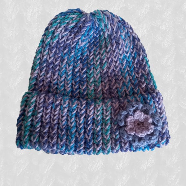 Beanie Medium: Lilac Winter Garden