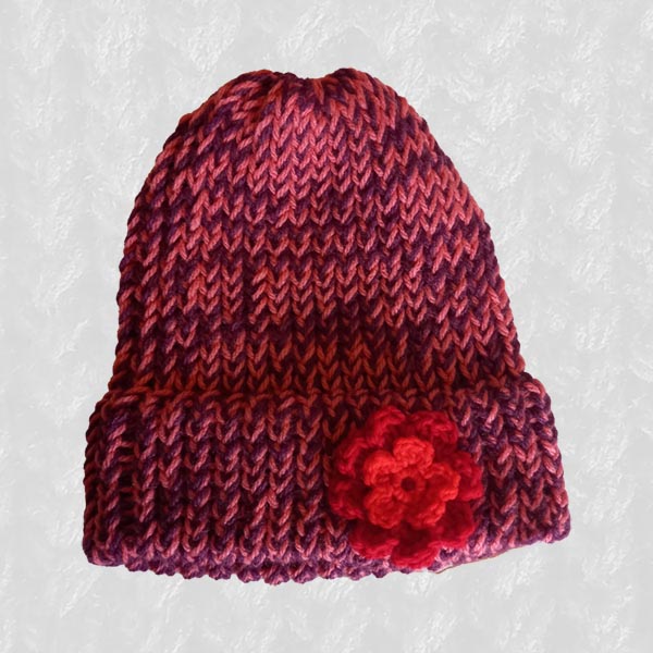 Beanie Medium: Lipstick Twist