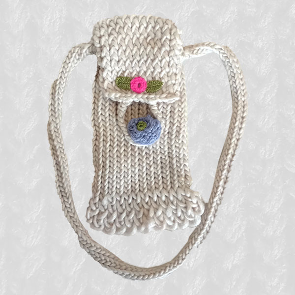 Knitted Handbag: Almond Lane